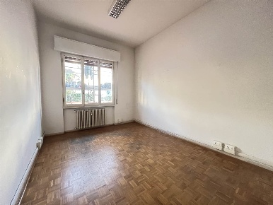 Foto Ufficio a Firenze Serpiolle di 70 m² con 4 locali in affitto