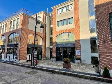 Foto Ufficio in Via Giuseppe Ungaretti SNC, Montecorvino Pugliano di 42 m²