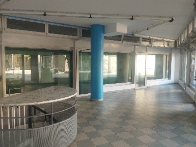Foto Negozio a Treviglio di 105 m² con 2 locali in affitto