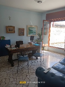 Foto Attività commerciale in Piazza delle poste, Mantova Centro di 80 m²