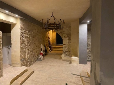 Foto Attività commerciale a Ancona Centro Storico di 400 m² con 8 locali