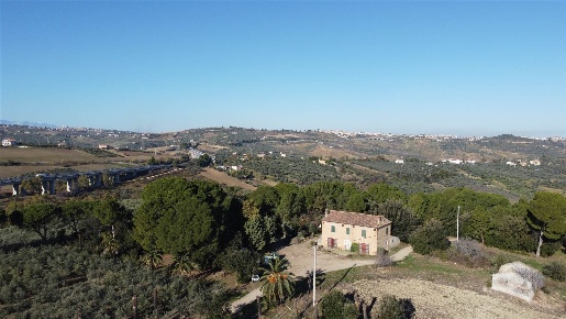 Foto Cessione attività in Via Selvotta, Vasto di 125 m² con 55 locali