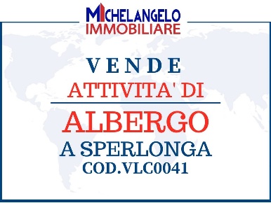 Foto Hotel a Sperlonga Centro di 10000 m² con 9 locali in vendita
