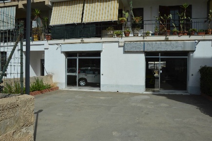 Foto Negozio a Avola Centro di 161 m² con 1 locali in vendita
