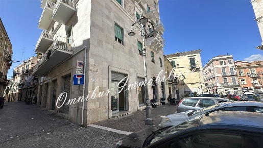 Foto Locale commerciale in Piazza Cardinale Pericle Felici 5, Foggia