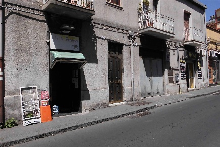 Foto Negozio in Via del Bosco 363/a, Catania Barriera - Leucatia di 82 m²