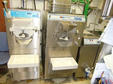 Foto Bar a Castano Primo Centro di 75 m² con 2 locali in vendita