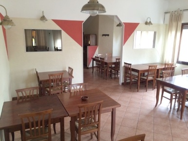 Foto Hotel in via de gasperi, Salzano Centro di 563 m² con 15 locali