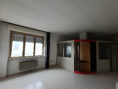 Foto Ufficio a Foligno Carpello, Scopoli, Casenove, Verchiano di 190 m²