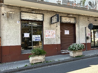 Foto Negozio in Via Vittorio Emanuele II 120 120, Gravina di Catania Centro