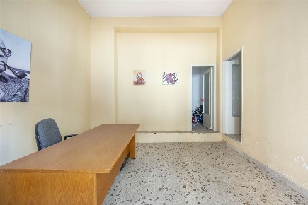Foto Negozio in via wrzì 103a, Catania Picanello di 25 m² con 2 locali
