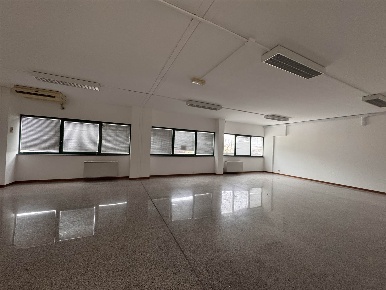 Foto Ufficio in VIA ICARO  17, Pesaro Torraccia - Tre Ponti di 99 m²