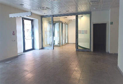 Foto Negozio in Via Libertà 45, Cinisello Balsamo Centro - Piazza Gramsci
