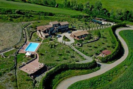Foto Agriturismo in Strada Provinciale 32, Montecatini Val di Cecina