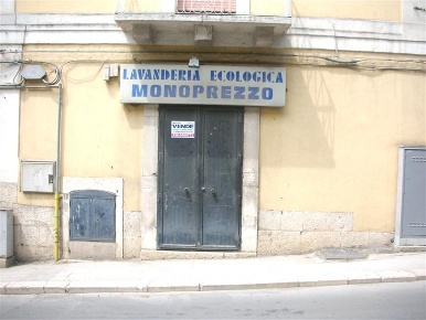 Foto Attività commerciale in VIA FABRIZIO ROSSI 16, Canosa di Puglia Centro