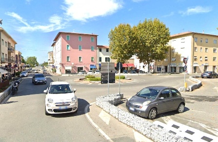 Foto Ufficio a Cecina Cecina Centro di 60 m² con 1 locali in vendita