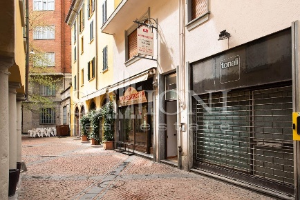 Foto Ufficio a Varese Centro di 75 m² con 3 locali in vendita