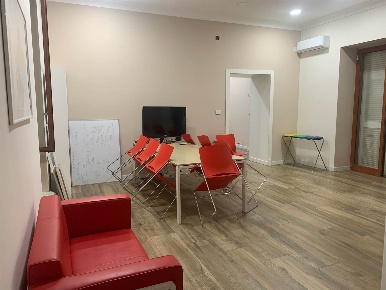 Foto Ufficio a Melito di Napoli di 75 m² con 2 locali in affitto