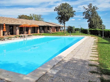 Foto Attività commerciale a Massa Marittima Valpiana di 404 m² in vendita
