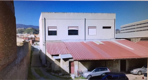 Foto Attività commerciale in Via Maregrosso, Messina Quartiere Americano
