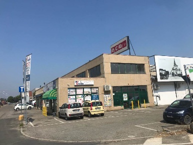 Foto Negozio a Sant'Ilario d'Enza Calerno di 200 m² con 1 locali in vendita