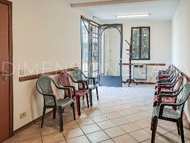 Foto Ufficio a Carpi di 56 m² con 2 locali in affitto