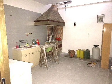 Foto Magazzino in Via Genova 33, Aci Castello Centro di 150 m² con 2 locali
