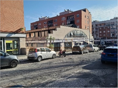Foto Ufficio in Via D. Menichella 258, Roma San Basilio di 160 m²