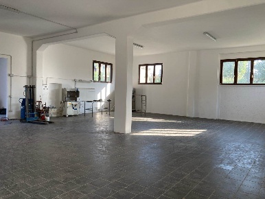 Foto Locale commerciale in via Brigata Messina 12, Fano Fano 2 - Flaminio