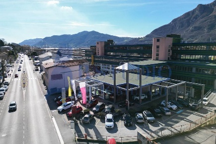 Foto Locale commerciale in Corso emanuele filiberto  10, Lecco di 3026 m²