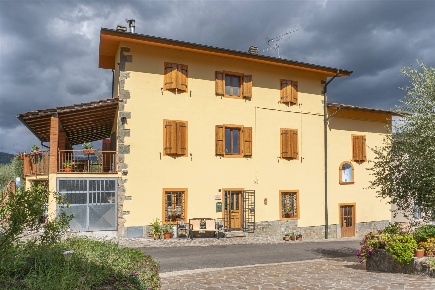 Foto Cessione attività a Montecatini-Terme di 300 m² con 10 locali