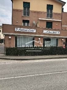 Foto Attività commerciale a Reggio nell'Emilia di 60 m² con 4 locali