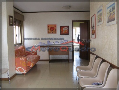 Foto Ufficio a Canicattì di 60 m² con 3 locali in vendita
