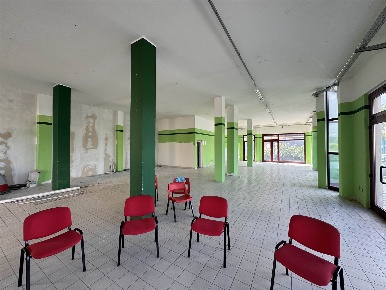 Foto Negozio a Pesaro Muraglia di 200 m² con 2 locali in affitto