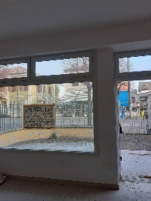 Foto Attività commerciale a San Benedetto Po Centro di 100 m² con 4 locali