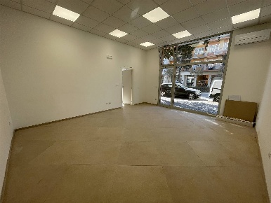 Foto Negozio in Viale Umbria  9c, Chioggia Sottomarina di 60 m² in affitto