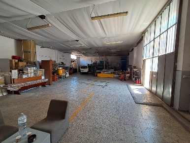 Foto Laboratorio a Poggibonsi Centro di 370 m² in affitto