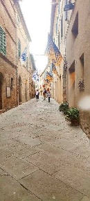 Foto Negozio a Montalcino Centro di 47 m² in vendita