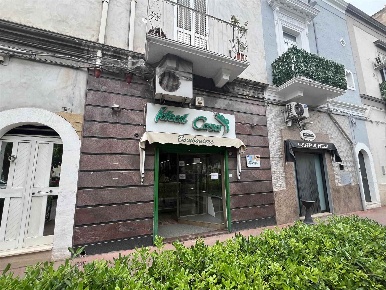 Foto Negozio a Valenzano di 86 m² con 1 locali in vendita