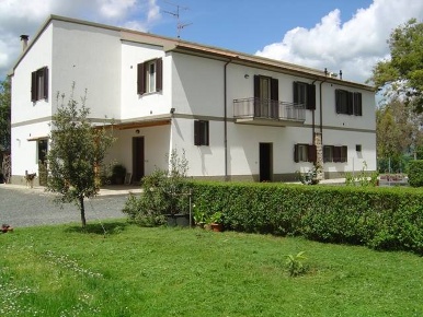 Foto Cessione attività a Roccastrada di 290 m² con 11 locali in vendita