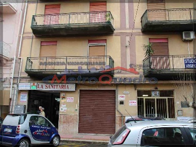 Foto Locale commerciale a Ravanusa di 100 m² in vendita