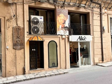 Foto Negozio in Corso Vittorio Emanuele  12/A, Sciacca Centro di 100 m²