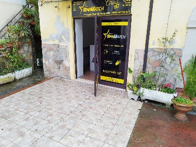Foto Attività commerciale in via rivocati 42, Cosenza Centro Storico