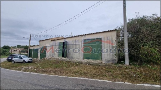 Foto Magazzino a Serradifalco di 200 m² con 5 locali in vendita