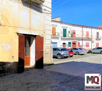 Foto Negozio in via roma, Carinola Centro di 20 m² con 1 locali in vendita