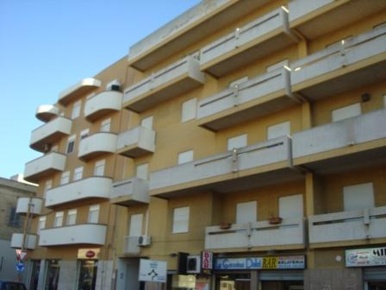 Foto Negozio in VIA TRAPANI, Marsala Via Dante, Trapani, Salemi di 390 m²