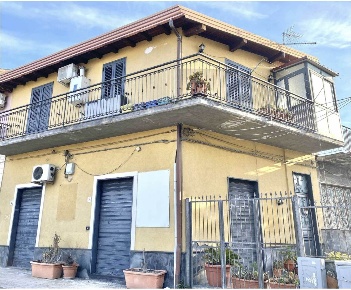 Foto Casa indipendente in Via Santa Maria di Licodia 120, Belpasso Centro