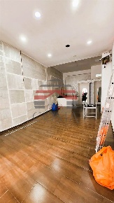 Foto Negozio in VIA RUGGERONE DA PALERMO 76, Palermo Noce di 62 m²