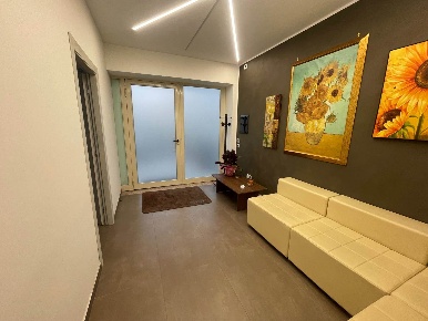 Foto Ufficio a Paternò di 78 m² con 3 locali in vendita