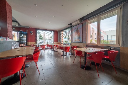 Foto Attività commerciale in Strada Statale dei Giovi  39, Binasco
